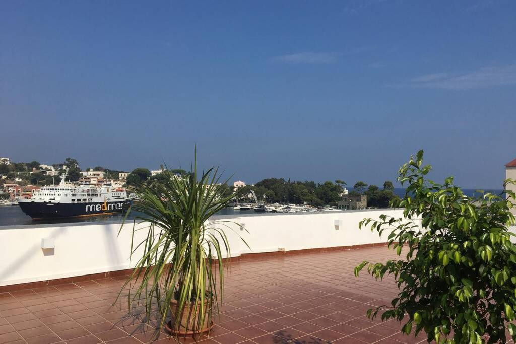 Panorama Da Cartolina Apartamento Ísquia Exterior foto